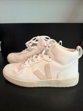 VEJA V-15 High Top Sneakers White Cream Beige Suede Leather EU 40 US 8.5